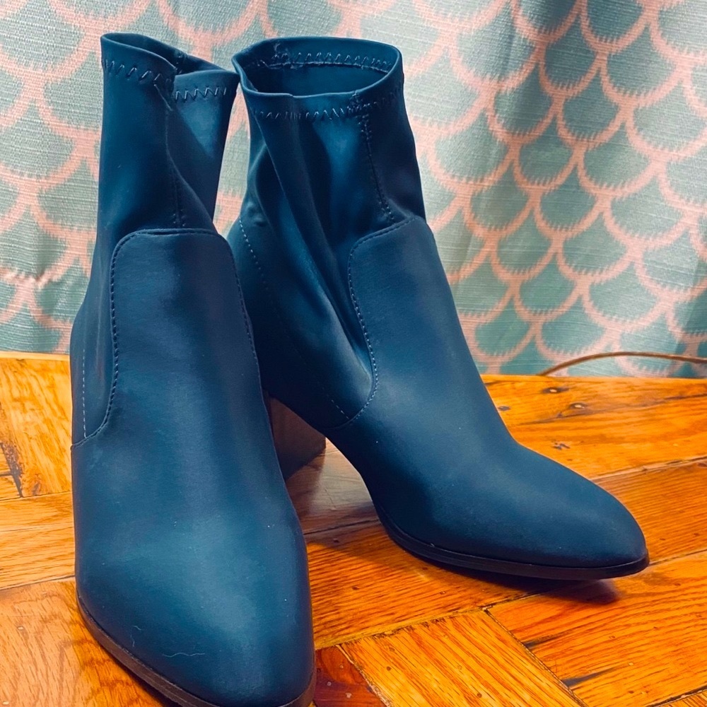 Cerulean Blue Wide-fit Booties - Picture 1 of 9